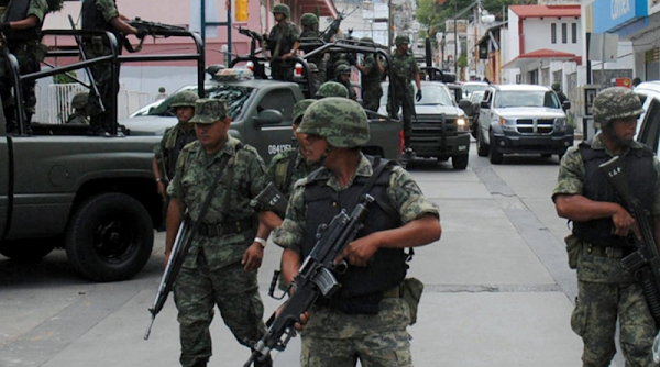 Militares podrán entrar a catear domicilios e intervenir comunicaciones civiles, aprobó PRI, PAN, Verde y Panal Militares podrán entrar a catear domicilios e intervenir comunicaciones civiles, aprobó PRI, PAN, Verde y Panal