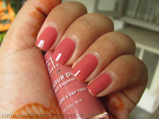 Lotus nail polish Candy Drop review, Lotus nail polish Candy Drop swatch