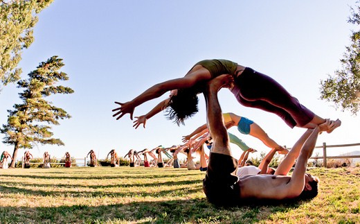 The Coolest Partner Yoga - Amazing Pics | Cool Damn Pictures