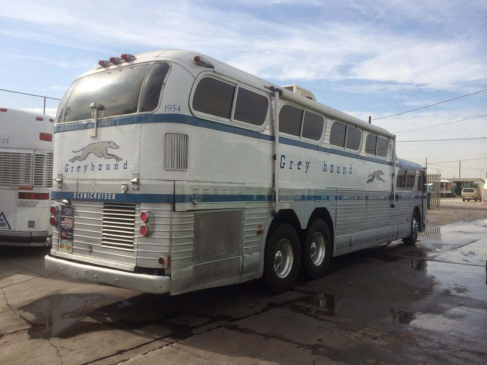 GMC Greyhound Scenicruiser 1955