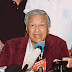 In 1989, Mahathir Mohamad, as Prime Minister of Malaysia, suffered a heart attack.