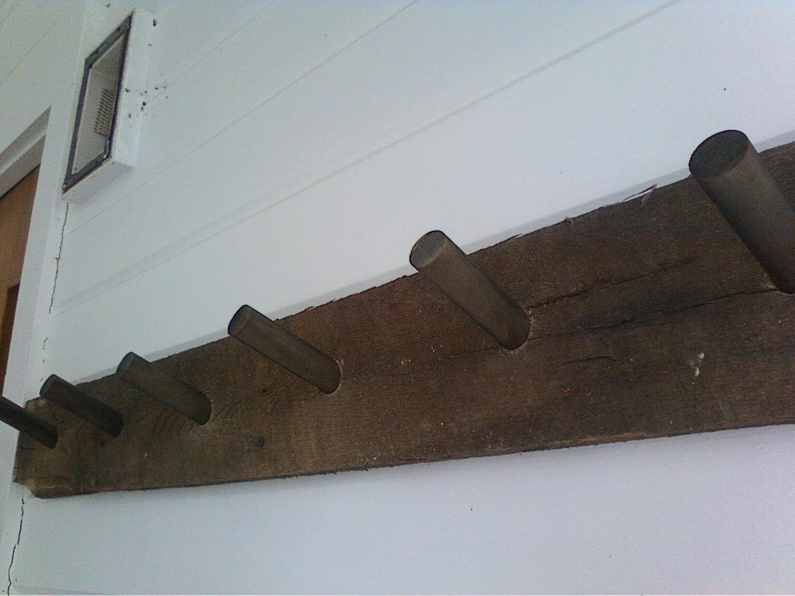 my joyous heart DIY Farmhouse Coat Rack