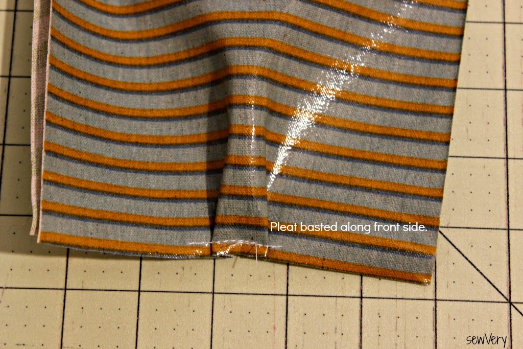 sewVery sewVery Simple Remote Control Organizer Tutorial