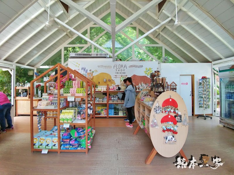 偶像劇「薰衣草」場景|花坊、蝴蝶生態區步道|飛牛牧場~唯美自然系IG景點