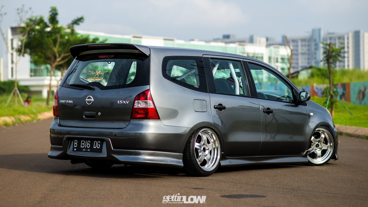 Modifikasi Mobil Ceper Nissan Grand Livina Gray Metallic Alul