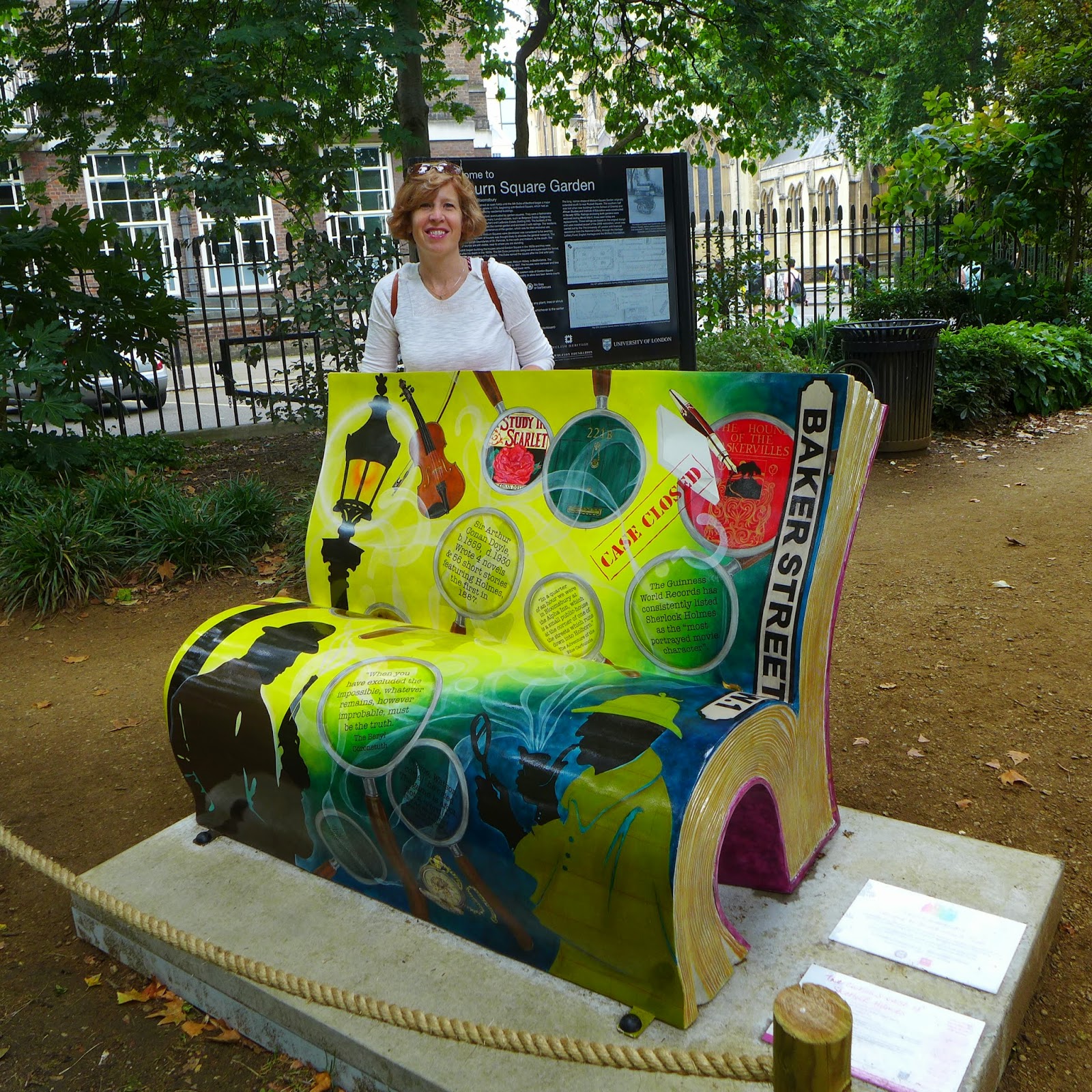 The Jen and Bill Experience: Book Bench Trail #1 - Bloomsbury