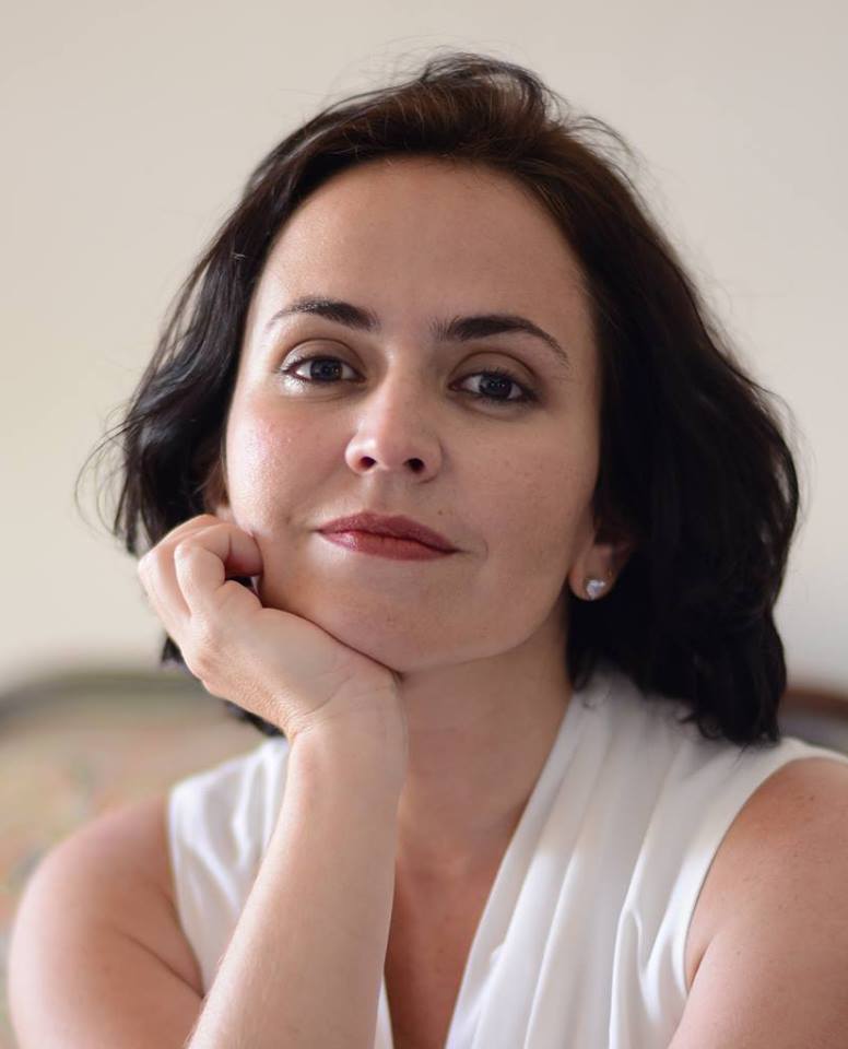Cinco passagens de Catarina Guedes no romance Isadora, sua camisola La