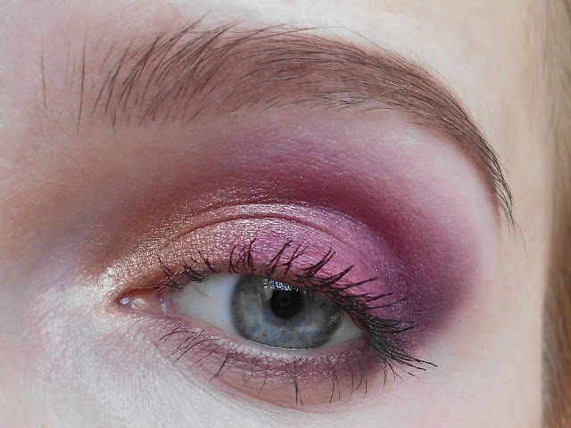 макияж с розовыми тенями
