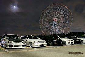Nissan Stagea, najlepsze sportowe kombi, RB26, AWD, zdjęcia samochodów nocą