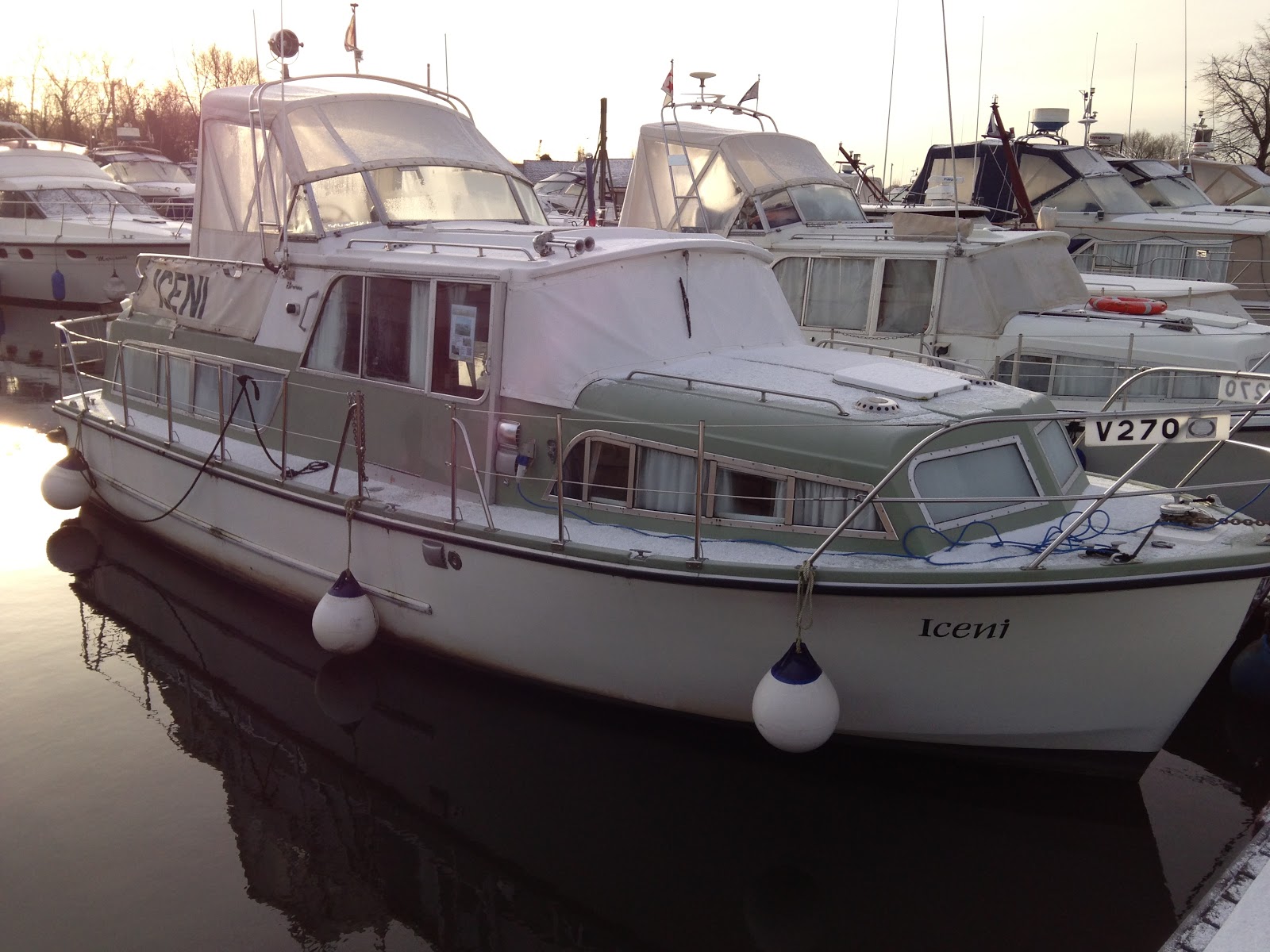 UK Marine Surveyor based in Preveza Greece. Broom 30 for sale in