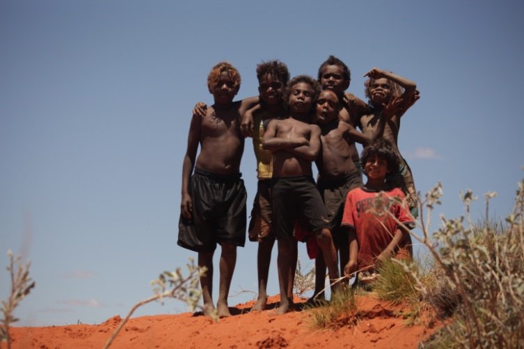 Народы австралии 7. Туземное племя Австралии. Коренные жители Австралии аборигены. Местные жители Австралии. Племена австралийских аборигенов.