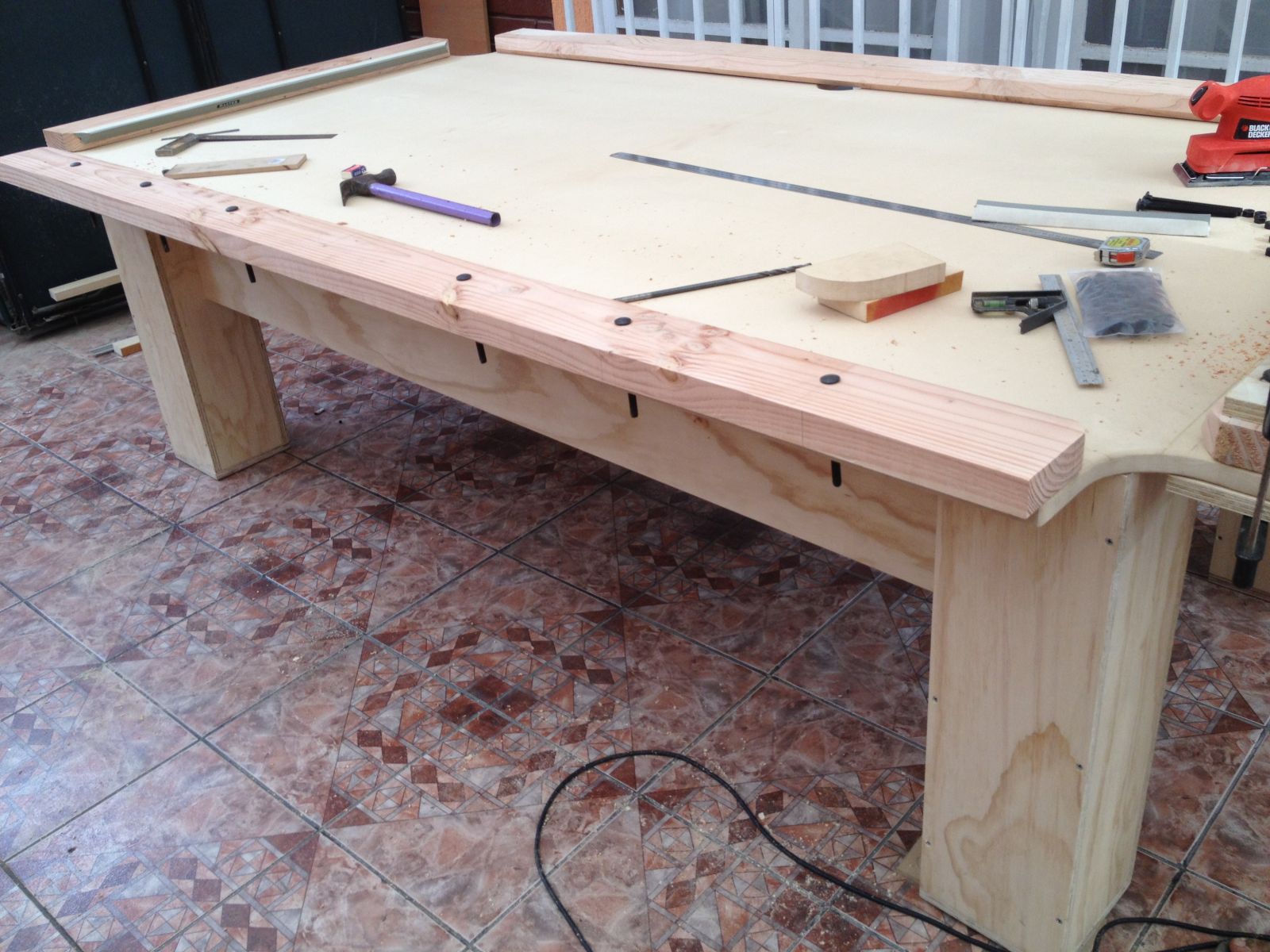 CONSTRÚYELO YA Construye tu propia mesa