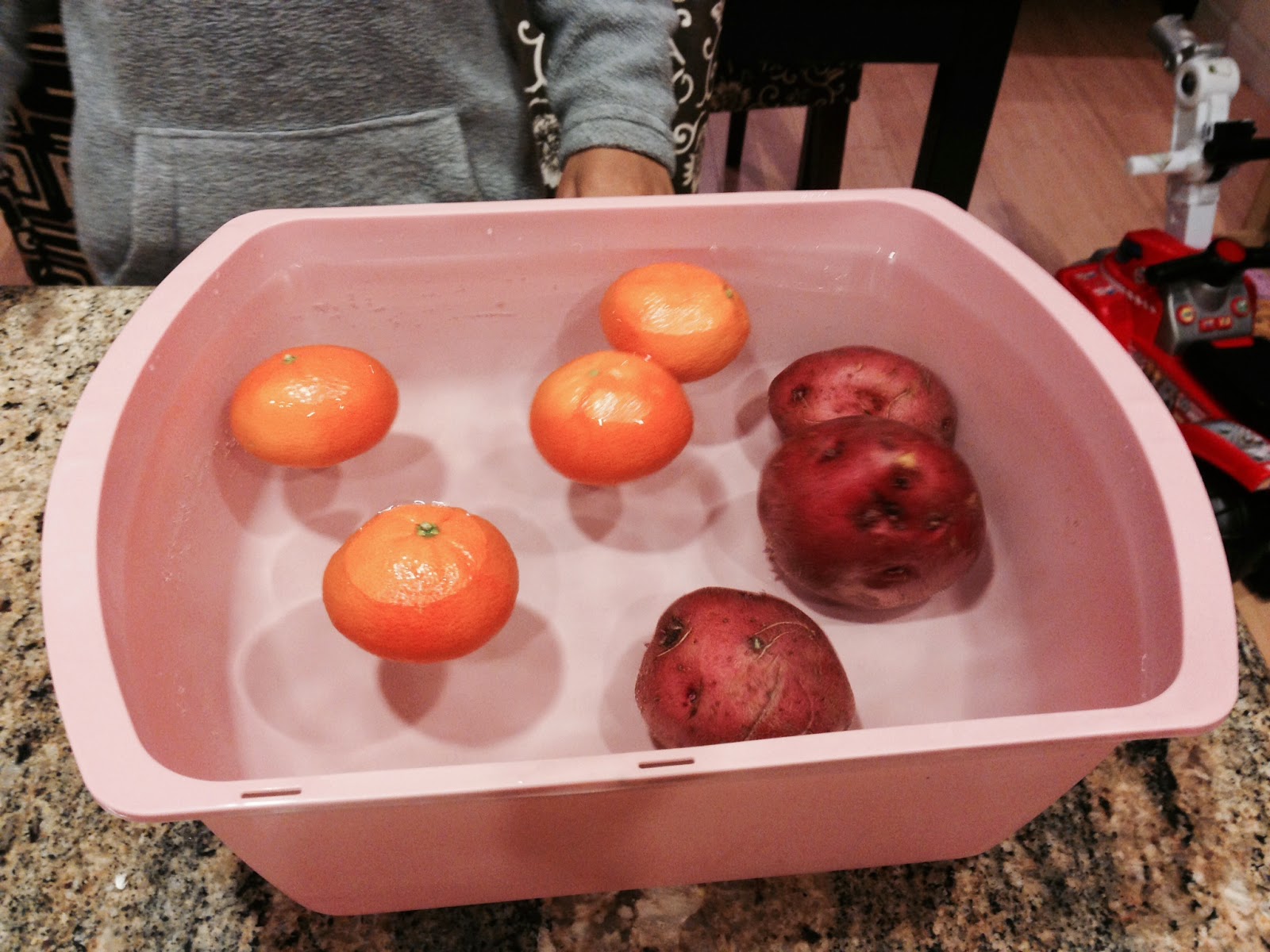 Katli and Kulfi Experiment 6 Does clementine/ orange float or sink