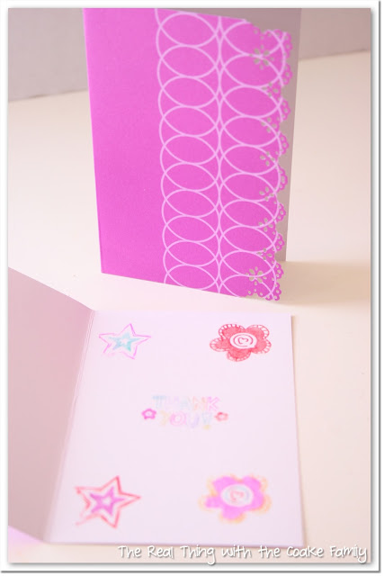 Simple Thank you notes your child can make. Perfect to send after a birthday party. #KidsCrafts #Birthday #Party #RealCoake
