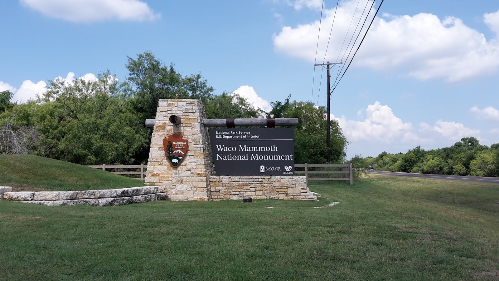 Cozy in Texas Mammoth National Monument Waco, Texas