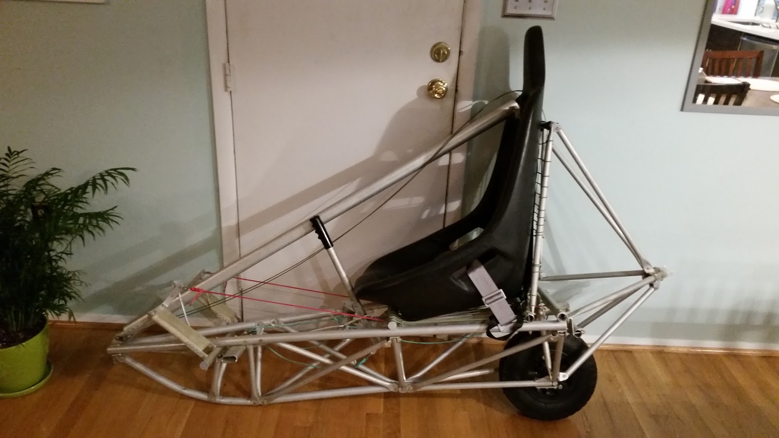 Building adventures of an Ultralight Glider A seated situation