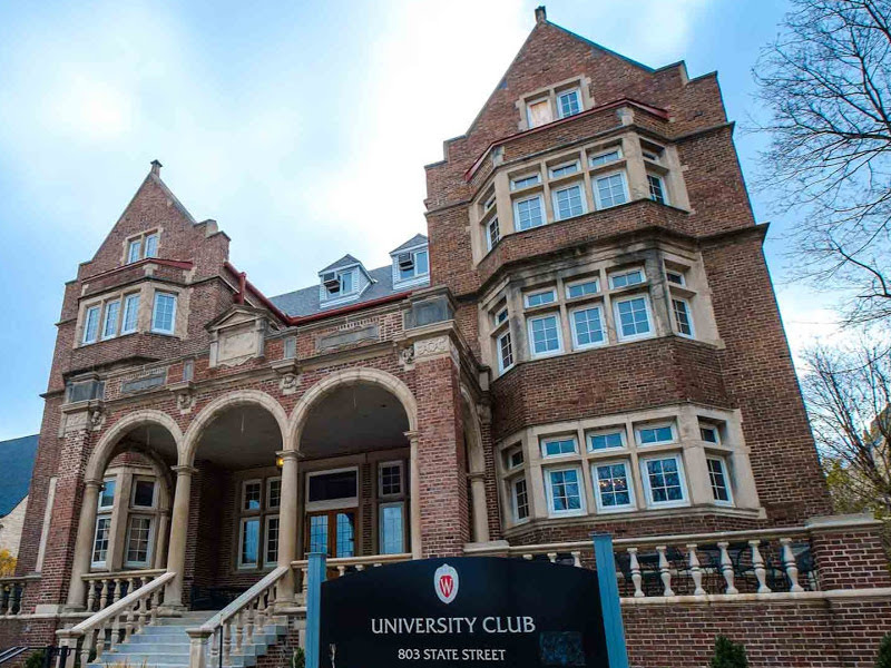 клуб университета. University clubs. University clubs. University of westminster кампус университета лето. University clubs.