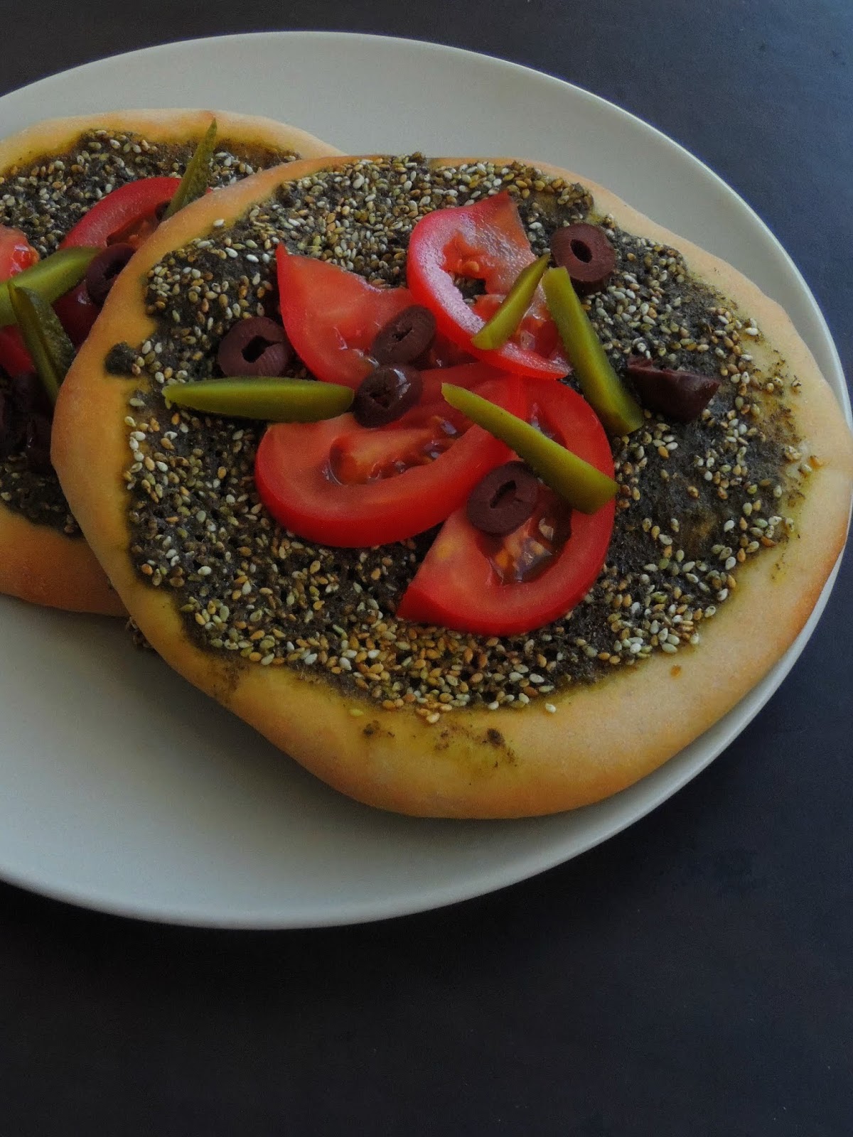 Priya's Versatile Recipes Za'atar Pizza/Man'oosheh/Lebanese Manooshe