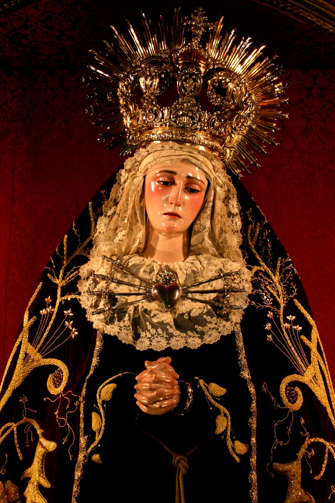 Hermandad del Santo Entierro La Santísima Virgen de los Dolores en Pascua