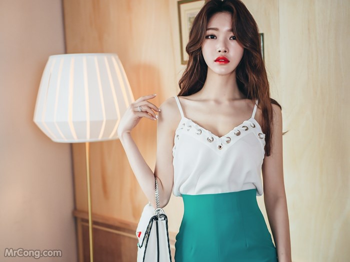 Beautiful Park Jung Yoon in the April 2017 fashion photo album (629 photos) photo 13-7