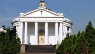 41+ Beda Tempat Ibadah Katolik Dan Protestan Background