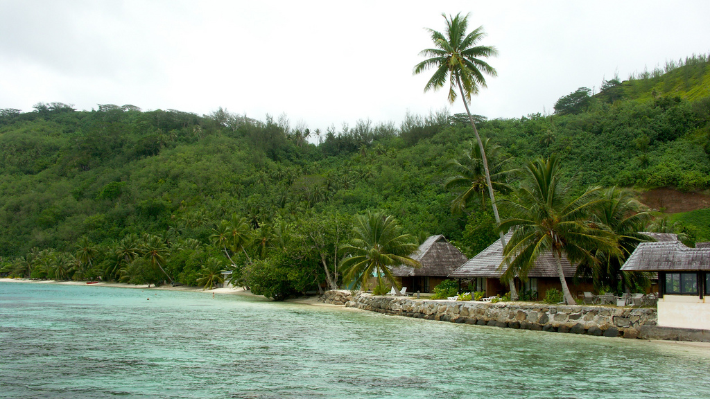 Most Beautiful Islands: French Polynesia Islands - Huahine Island