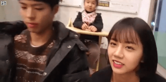 오늘자 V앱 응답하라1988 덕선(혜리)+택(박보검) | 인스티즈