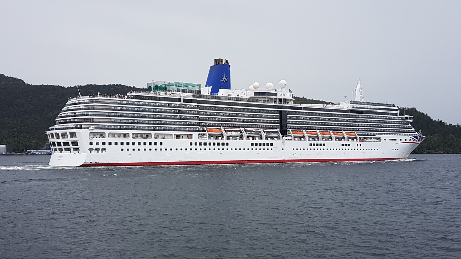 p and o arcadia cruise ship