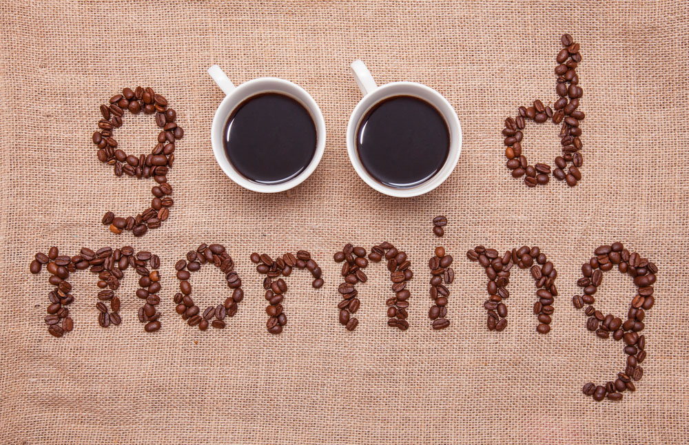 Доброе утро пятница кофе. Английские открытки с добрый утрой. Открытки доброго ранку. Доброе утро на другом языке. Кружка "доброе утро".