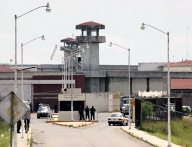 México, "cárceles de papel" asalta comando armado y rescatan a 5 presos "Zetas", en TAMAULIPAS Screen%2BShot%2B2016-03-20%2Bat%2B07.42.55