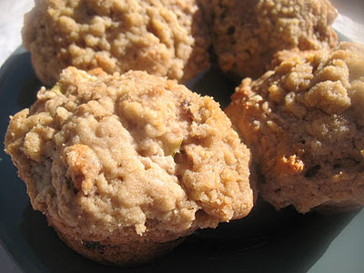 sour cream apple muffins