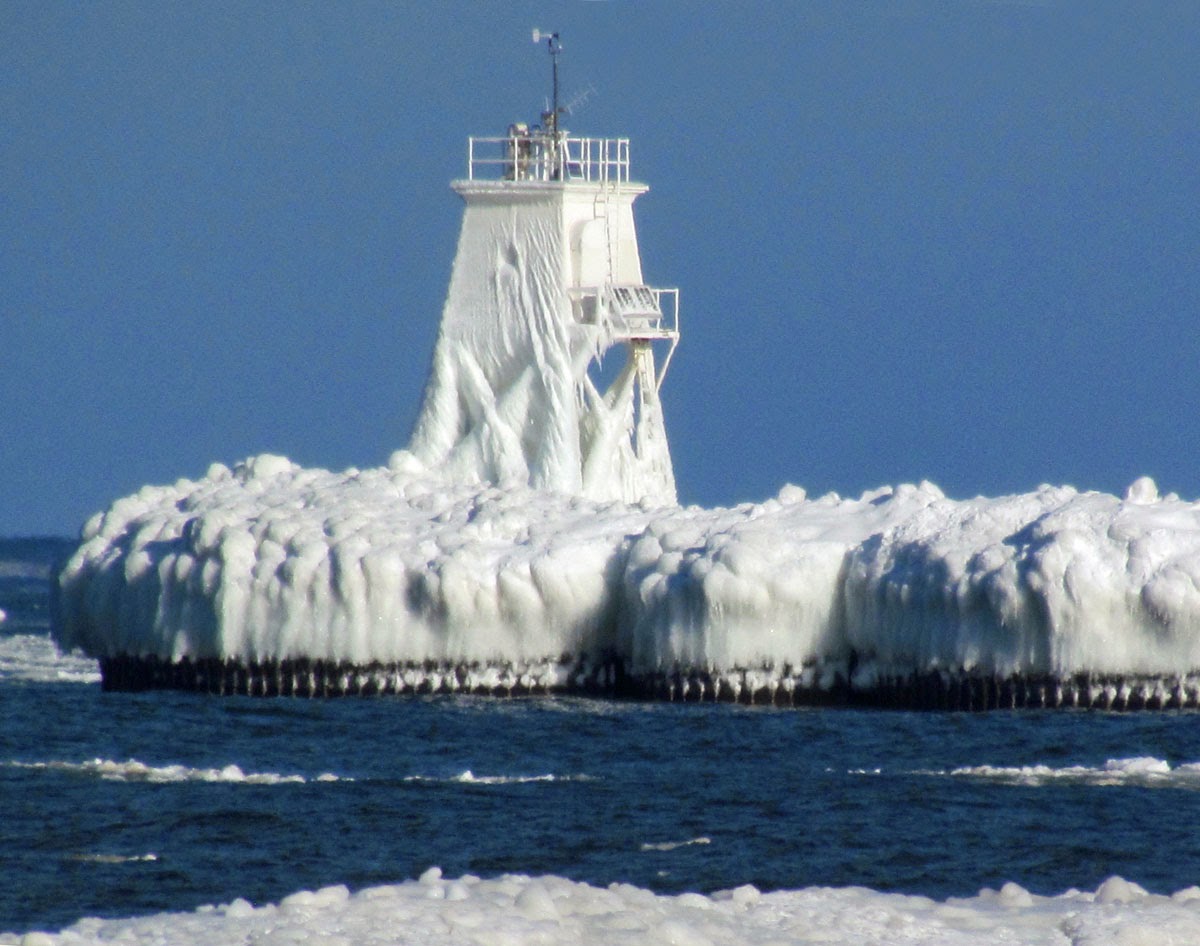 The Agatelady Adventures and Events Grand Marais Winter Scenes