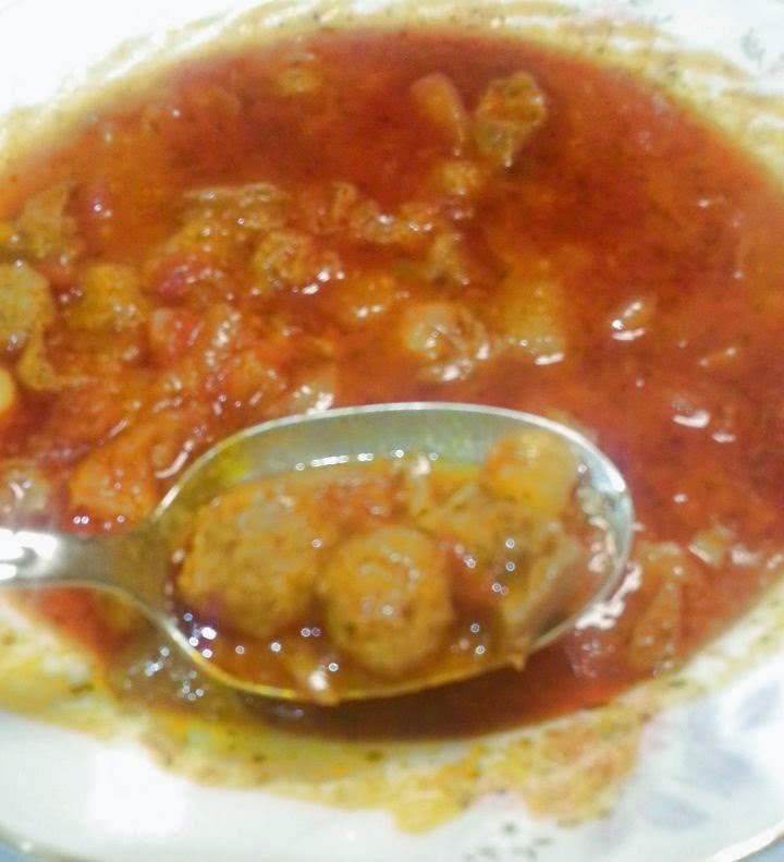 Emelin Mutfağı Etli topalak çorbası