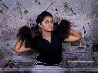 anupama parameswaran photo no 1 dilwala actress name, curly hair picture anupama parameswaran along with designer background