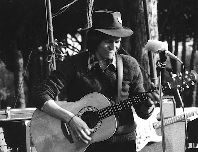 Cantemos como quien respira: SUBURBANO - II. «DE "LUIS MENDO": MÚSICO