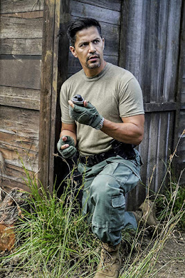 Magnum Pi 2018 Series Jay Hernandez Image 4