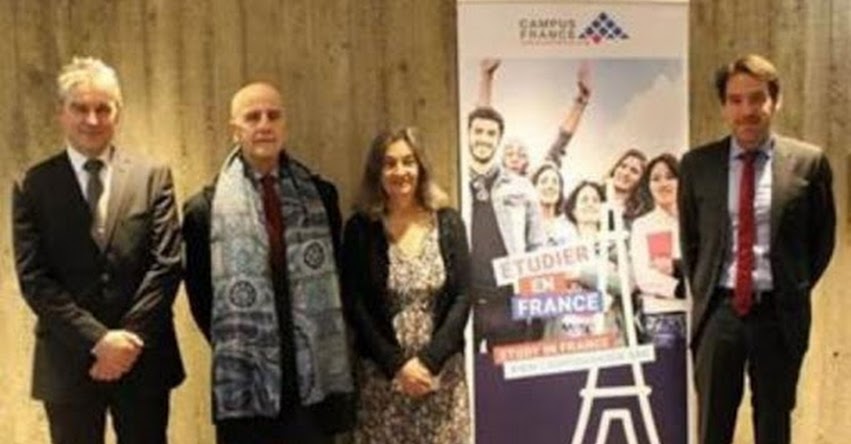 Estudiantes universitarios participan en primera Jornada Perú en Francia Estudiantes universitarios participan en primera Jornada Perú en Francia