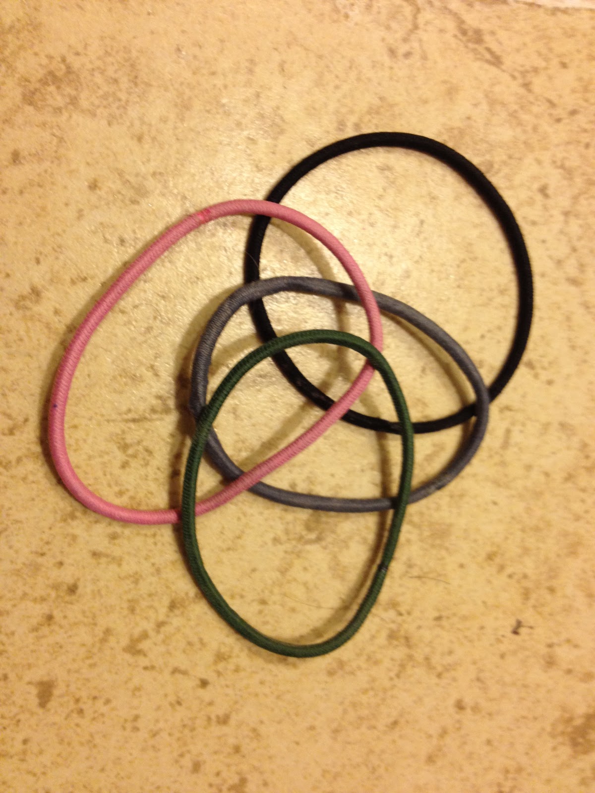 La Belle Elle: Curly Hair Secret- tie it up