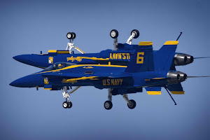 BLUE ANGELS PUT ON A SHOW OF SKILL