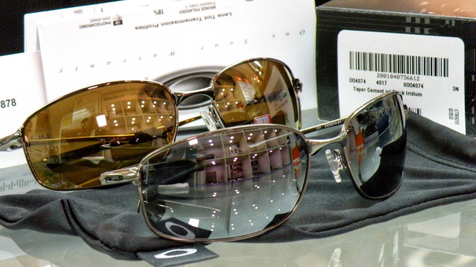 Oakley TAPER 太陽眼鏡
