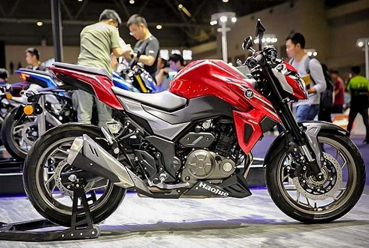 GSX-S250 Mesin Satu Silinder