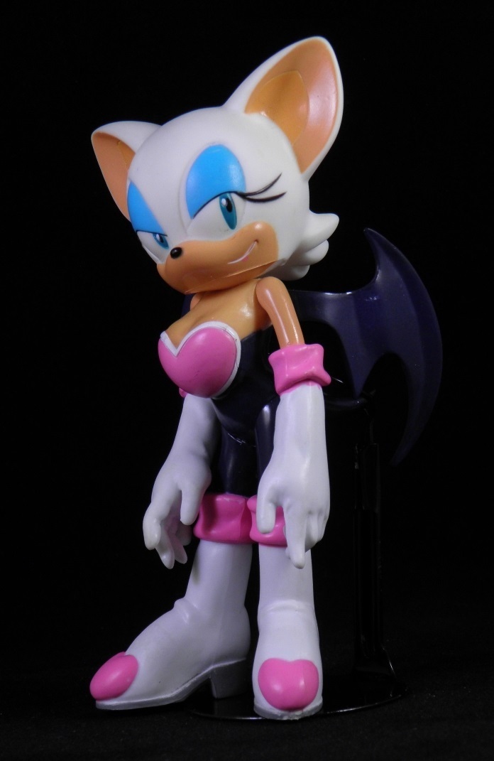 She's Fantastic: Sonic the Hedgehog's ROUGE THE BAT!