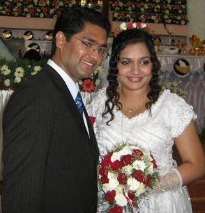 Rimi Tomy Family Husband Son Daughter Father Mother Marriage Photos Biography Profile.