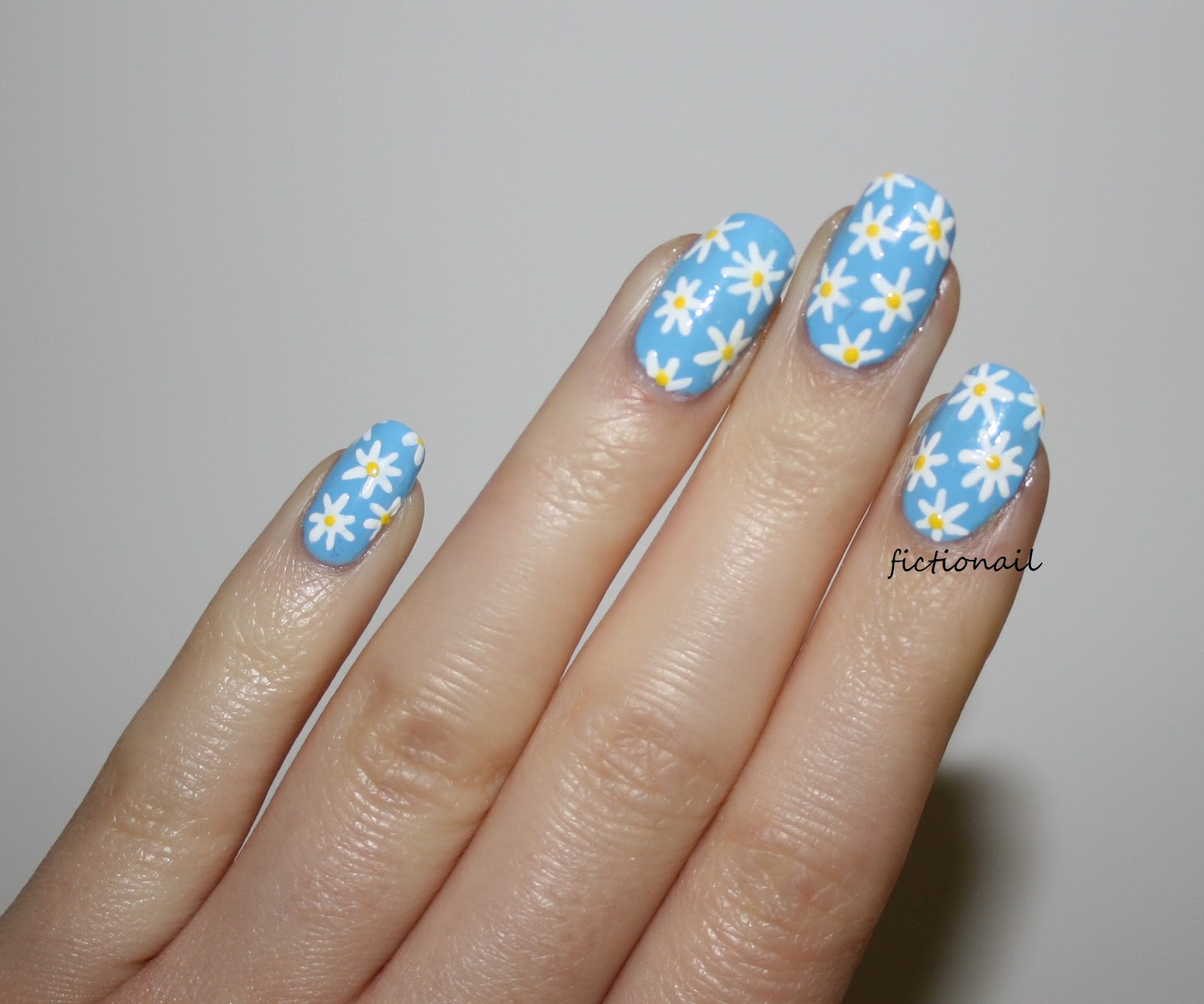 Daisy Nails