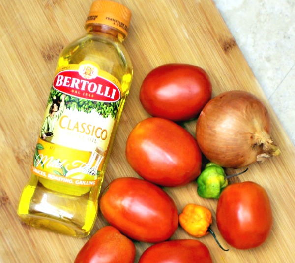 Ingredients for making tomato choka