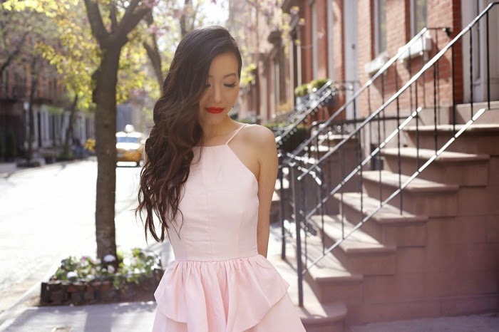 Lulus backless peplum top, date night outfit, hermes bracelet, shop the mint skirt, lace skirt, kate spade bag, lulus wedges, baublebar rings, Baublebar earrings, fashion blog, spring outfit, nubra outfit