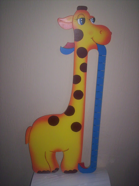 Girafa medidora de crescimento     Promoção especial R$ 70,00 temos outras cores