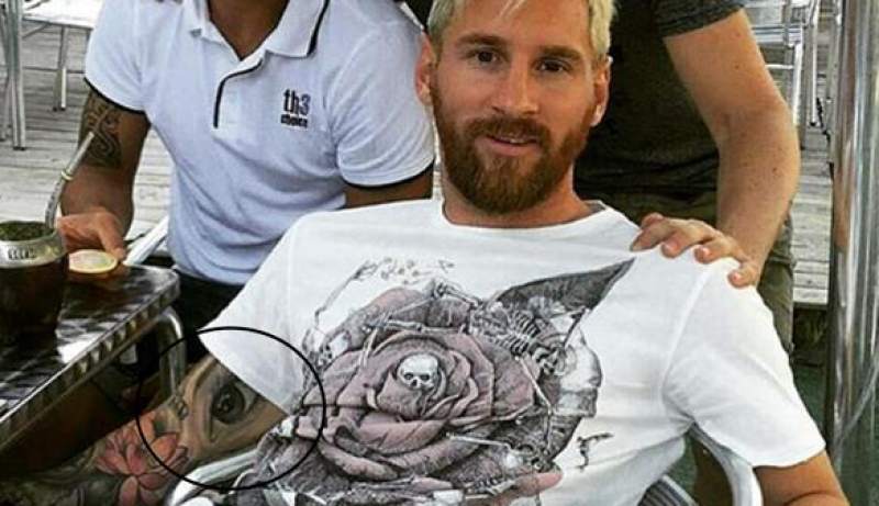 Messi se tatua el ojo en honor a su mujer Antonella