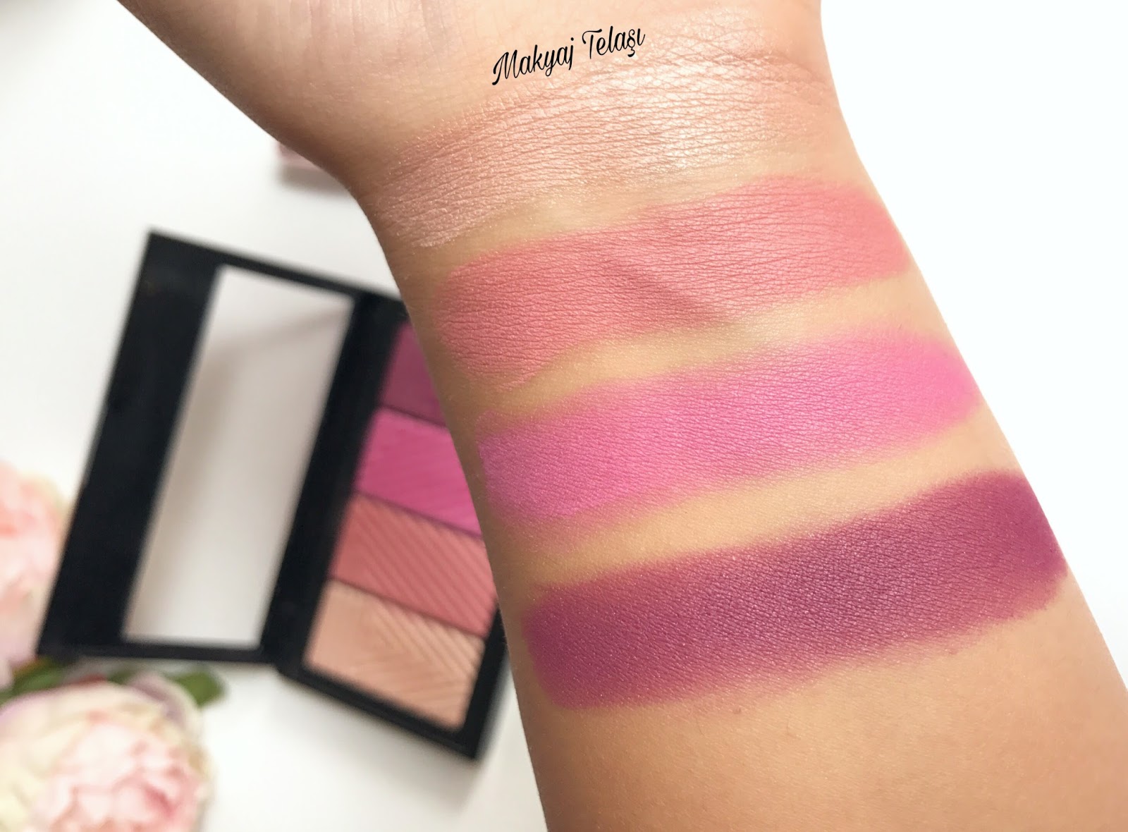 Maybelline Master Blush allık paleti incelemesi Maybelline Master Blush allık paleti incelemesi