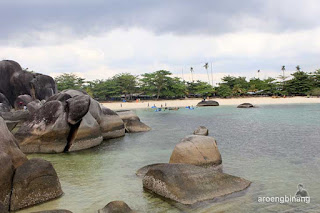 pantai tanjung tinggi belitung
